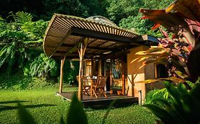 Vanira Lodge