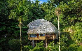 Vanira Lodge